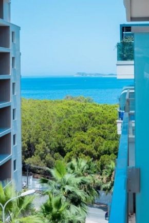 The Coastal Apartment